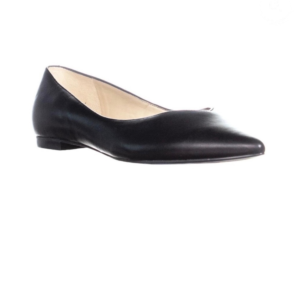 Marc Fisher leather Pointed toe flat size 9M